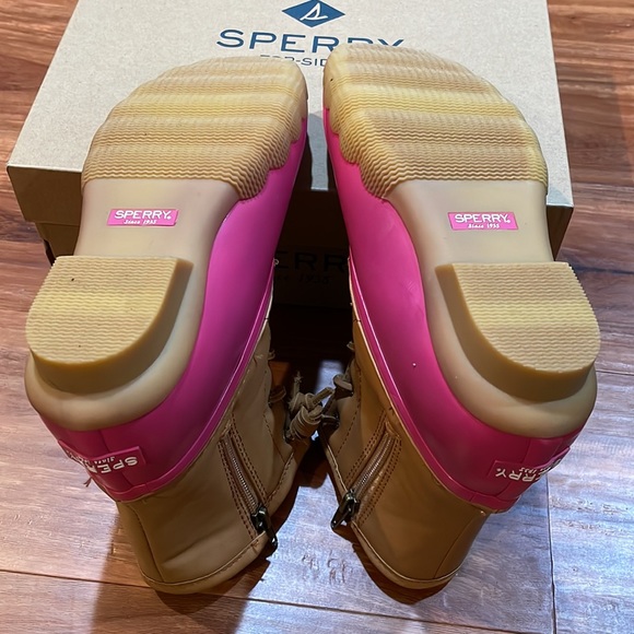 NWT Sperry girl’s boots - Picture 3 of 5